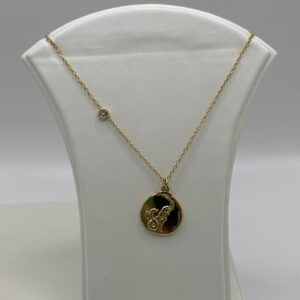 COLLAR MEDALLÓN CAPRICORNIO ZODIACO ORO 18K